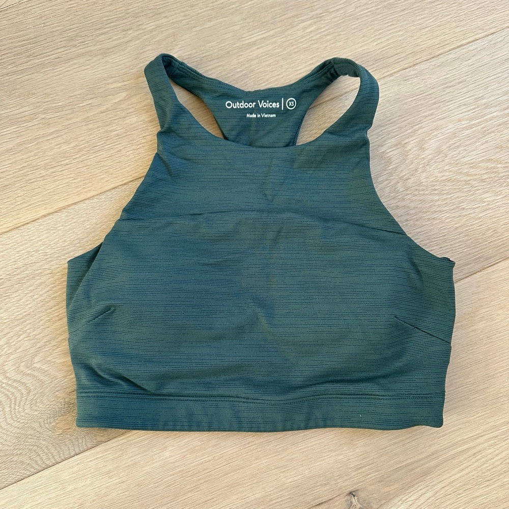 Outdoor Voices Womens XS Move Free Crop Tank Top in Evergreen/Green